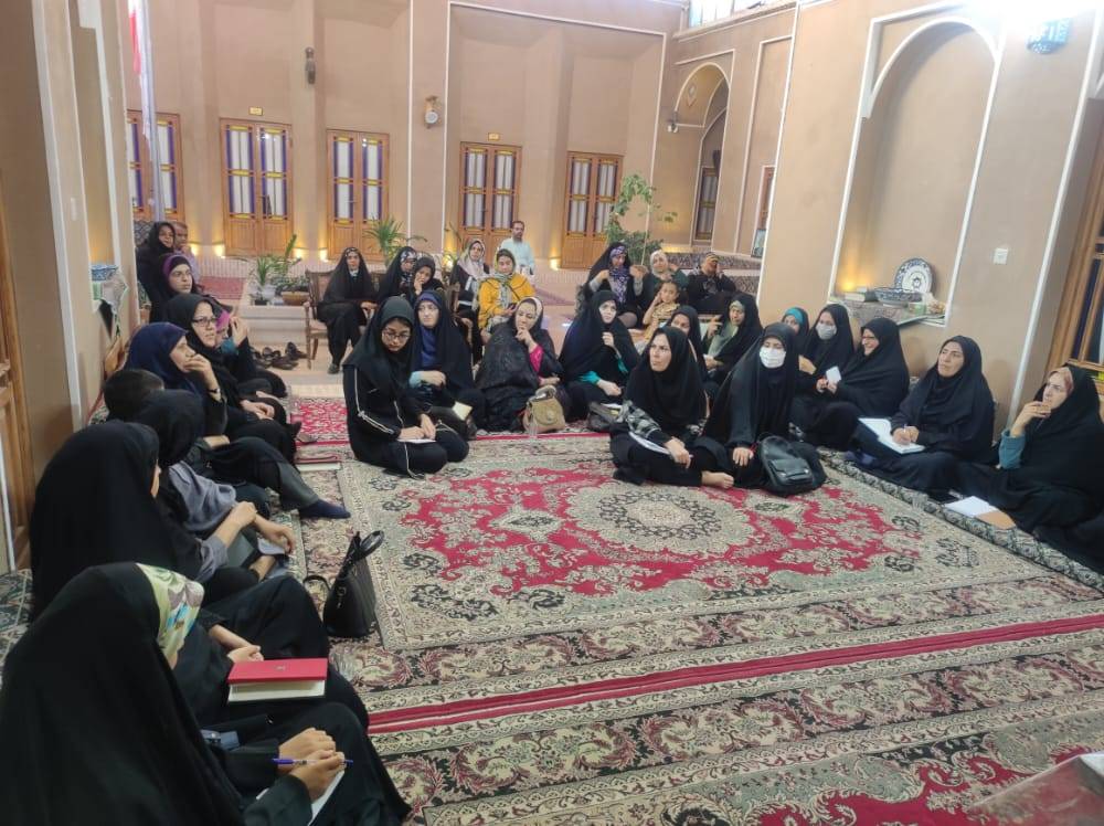آموزش 371 نفر از شاغلان صنایع‌دستی یزد